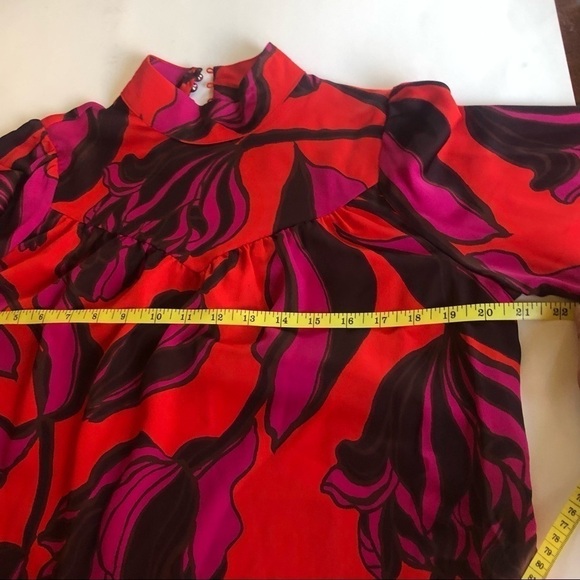 Who What Wear Bold Floral Long Sleeves Back Button Keyhole Shift Dress Size XS - Picture 13 of 15